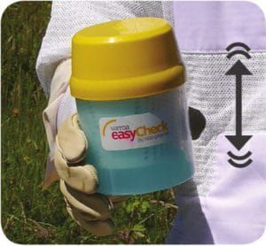 Varroa Easy Check - monitorovanie varroózy jak2-300x278.jpg