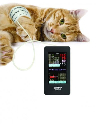 Veterinárny monitor krvného tlaku PetMAP graphic II cat-with-pmgii.jpg