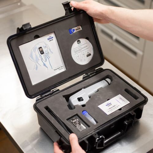 Tono Vera VET Veterinárny tonometer Reichert Tono-Vera Vet 3.jpg